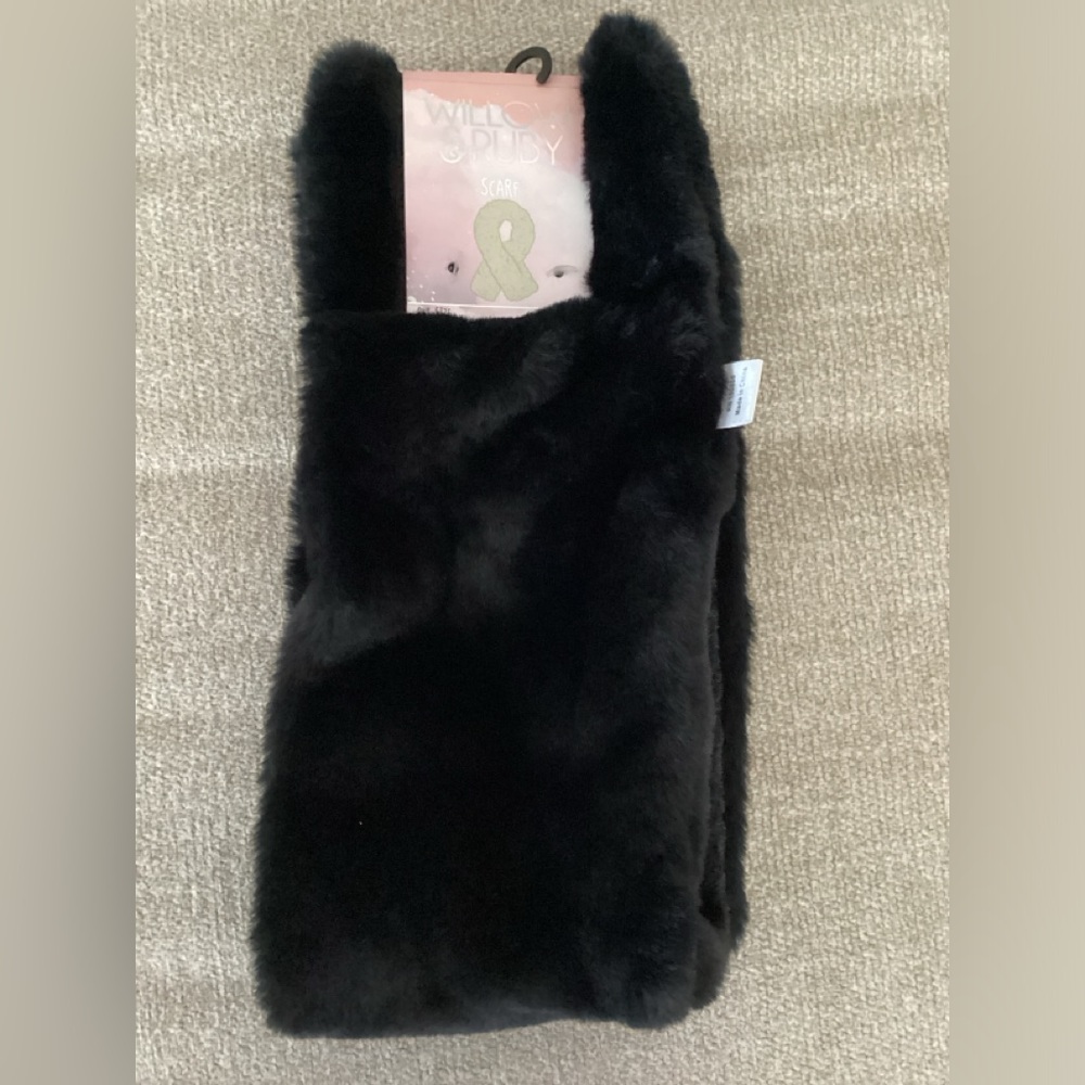 Brand New Willow & Ruby scarf